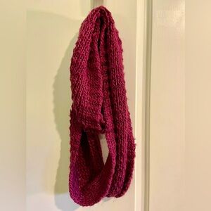 Women’s Purple Knit Infinity Scarf